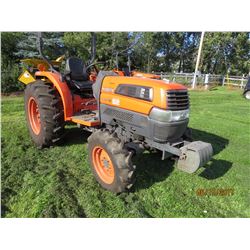 KUBOTA L3830 MFWA TRACTOR
