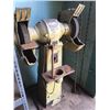Image 2 : Craftsman DE Pedestal Grinder