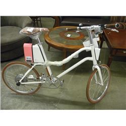 NEW SURFACE 604 ELECTRIC BIKE WITH CHARGER AND ACC REMOVABLE BATTERY PACK WITH DOWNLOADABLE FIT