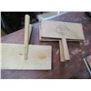Image 1 : 2 Pairs of wood Carders