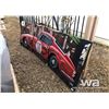Image 2 : RED SPORTS CAR