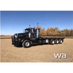 2005 KENWORTH T800 TRI-DRIVE BED TRUCK