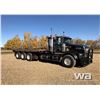 Image 2 : 2005 KENWORTH T800 TRI-DRIVE BED TRUCK