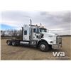 Image 2 : 2007 KENWORTH T800B T/A WINCH TRUCK