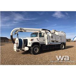 1997 FORD L8000 S/A HYDRO VAC