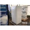 Image 1 : FRIGIDAIRE STAND UP DEEP FREEZE