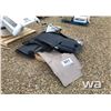 Image 1 : FLOOR MATS & LIGHTS
