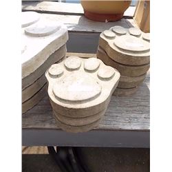CONCRETE - STEPPING STONE - SMALL - 3 TTL