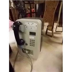 CREDIT CARD PAY PHONE - NO KEYS