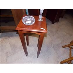 MAHOGANY PLANT STAND