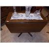 Image 1 : VINTAGE DROP LEAF TABLE