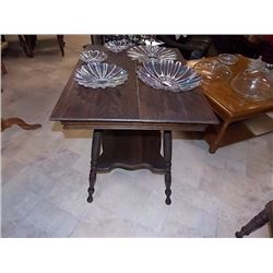 EARLY VICTORIAN OAK PARLOUR TABLE - CIRCA 1890