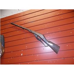 VINTAGE DAISY RIFLE GUN