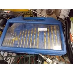 DRILL BIT SET