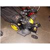 Image 3 : LAWNMOWER - LIKE NEW - BRUTE - SELF PROPELLED - 6.75HP - 22" CUT - WORKING GREAT