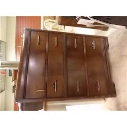 VINTAGE DRESSER - 4 DRAWER
