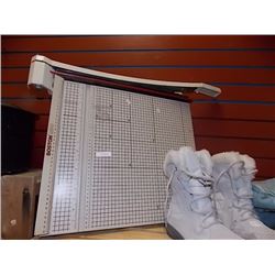 LARGE PAPER CUTTER