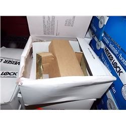 NEW PASSAGEWAY LEAVER DOOR KNOBS - BRASS - 3 PER LOT