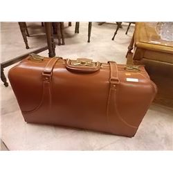 VINTAGE LEATHER SUIT CASE