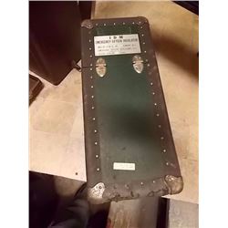 VINTAGE OXYGEN BOTTLE CASE