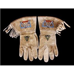 Sioux Tepee Beaded Gauntlet Gloves circa 1930's