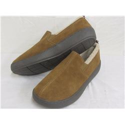 New Mossimo mens slippers