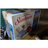Image 2 : SUNBEAM HUMIDIFIER AND POP UP SUN SHADE