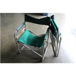 TWO FOLDING PATIO CHAIRS WITH SIDE TABLE