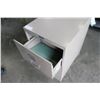 Image 2 : 2-DRAWER FILE CABINET WITH KEY