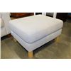 Image 1 : FABRIC OTTOMAN