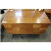 Image 1 : MID CENTURY MODERH BLANKET BOX