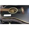 Image 2 : ART AND LUTHERIE ELECTRIC ACOUSTIC GUITAR IN HARD CASE