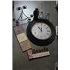 Image 1 : WALL CLOCK AND DEOCRATIONS