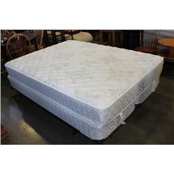 QUEEN SIZE SEALY TIGHT TOP MATTRESS WITH SPLIT BOX SPRING