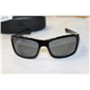 Image 2 : PAIR OF OAKLEY SUNGLASSES IN CASE