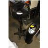 Image 1 : 2 HONEYELL FLOOR FANS