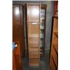 Image 2 : 6 FOOT MAPLE FINISH BOOKSHELF