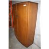 Image 2 : ANTIQUE OAK 2-DOOR WARDROBE