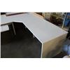 Image 3 : 3 PIECE WHITE CORNER DESK