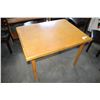 Image 1 : DINING TABLE WITH JACKNIFE LEAF
