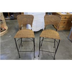 PAIR OF RATTAN BARSTOOLS