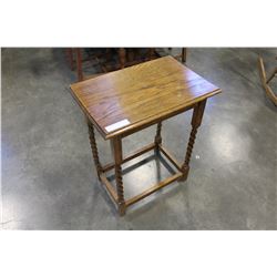OAK BARLEY TWIST ENDTABLE