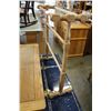 Image 1 : BLANKET RACK