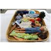 Image 1 : LOT OF VINTAGE BARBIES