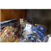 Image 2 : LOT OF WORLD CUP HOCKEY COLLECTIBLE FIGURES