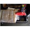 Image 1 : HUSKY TILE CUTTER WITH TILES