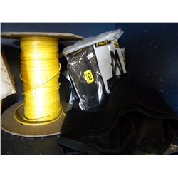 4 SUPPORT BELTS/ROLL OF ROPE