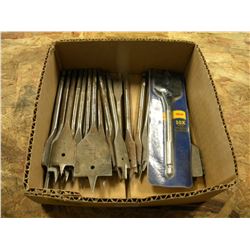 SMALL BOX OF WOOD DRILL BITS