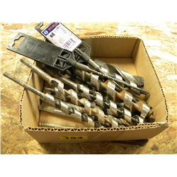 BOX OF HIGH SPEED DRILL BITS & CONCRETE BITS