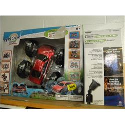CYCLONE REMOTE CONTROL DUNEBUGGY AND LASER PROJECTOR